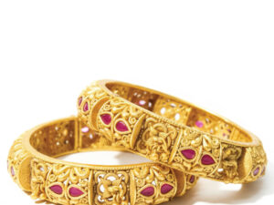 GOLD PLATED RAJWARI BANGLES