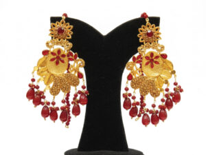Earrings with red stones