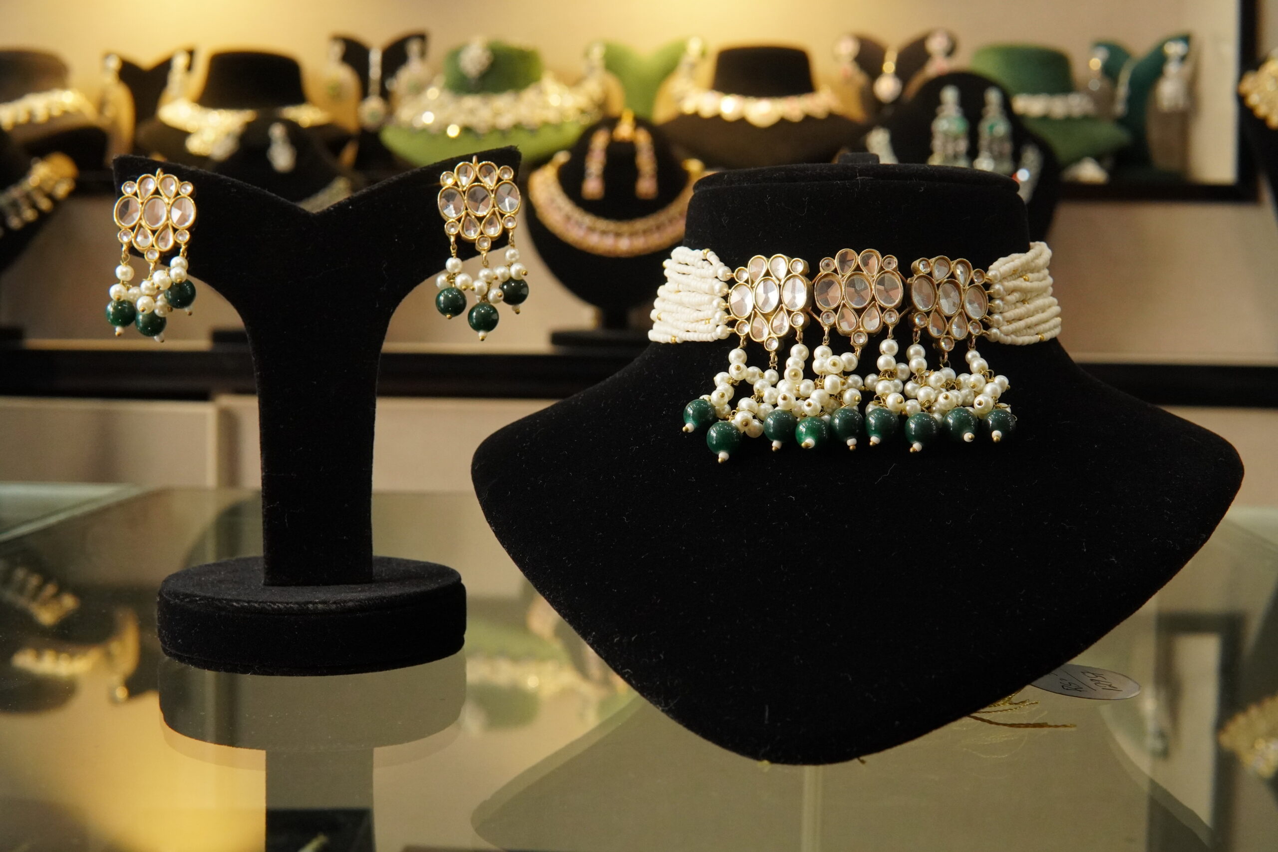 KUNDAN CHOKHR SET - Image 3