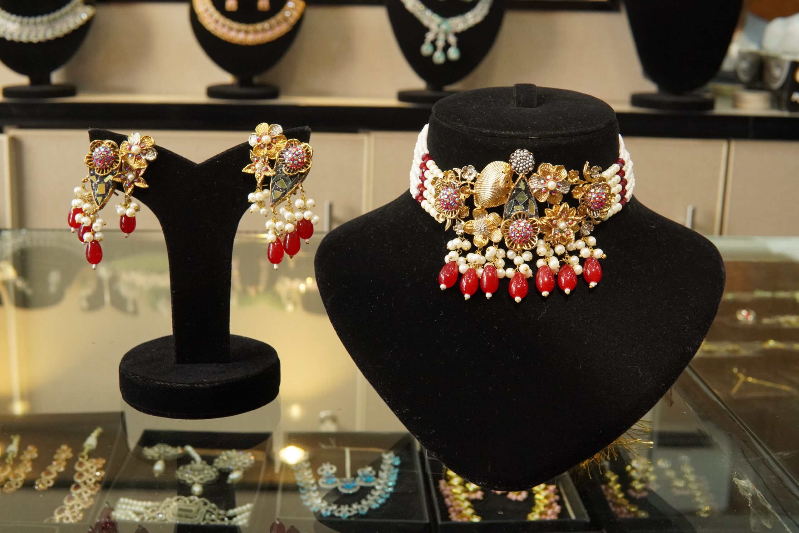 TURKISH STYLE CHOKHR SET - Image 2