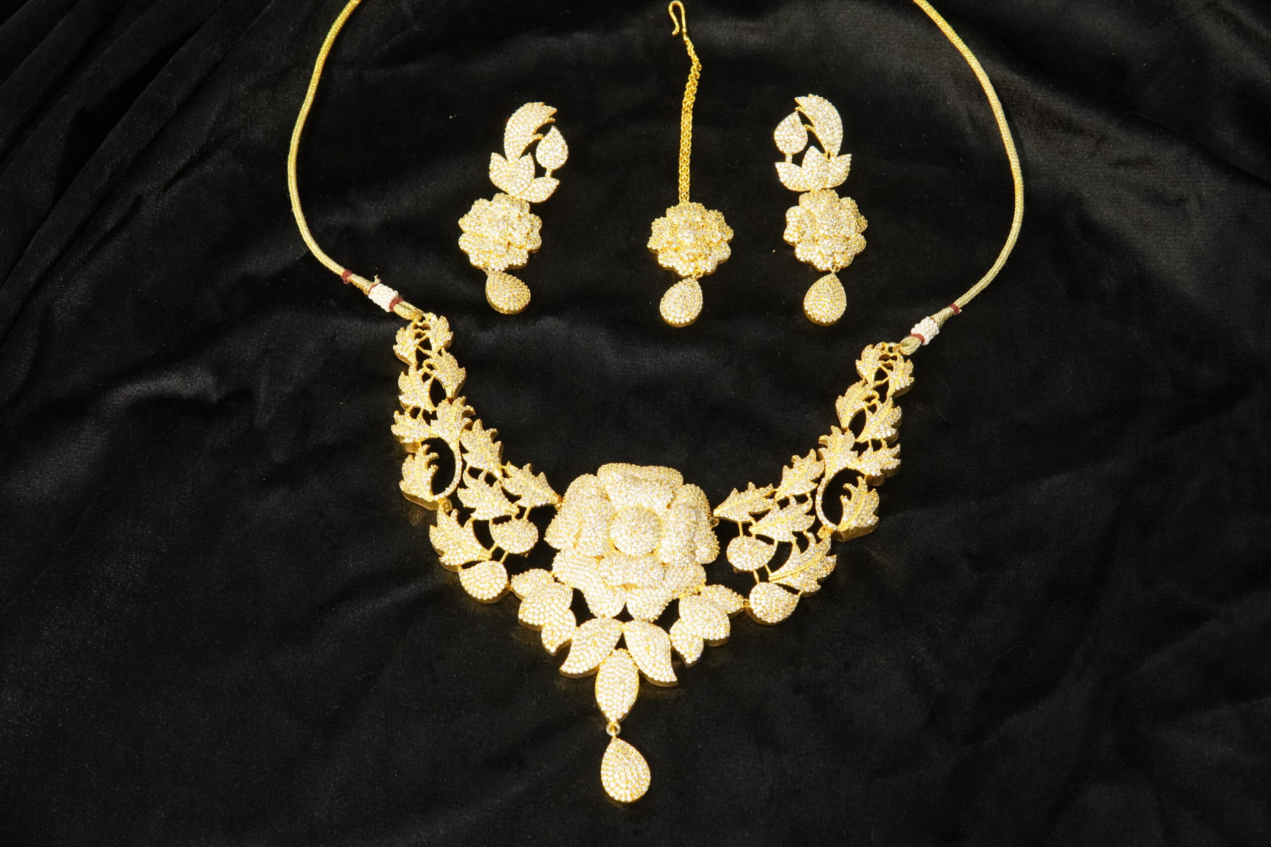 AMERICAN DIAMONDS ZERCON PREMIUM SET - Image 6