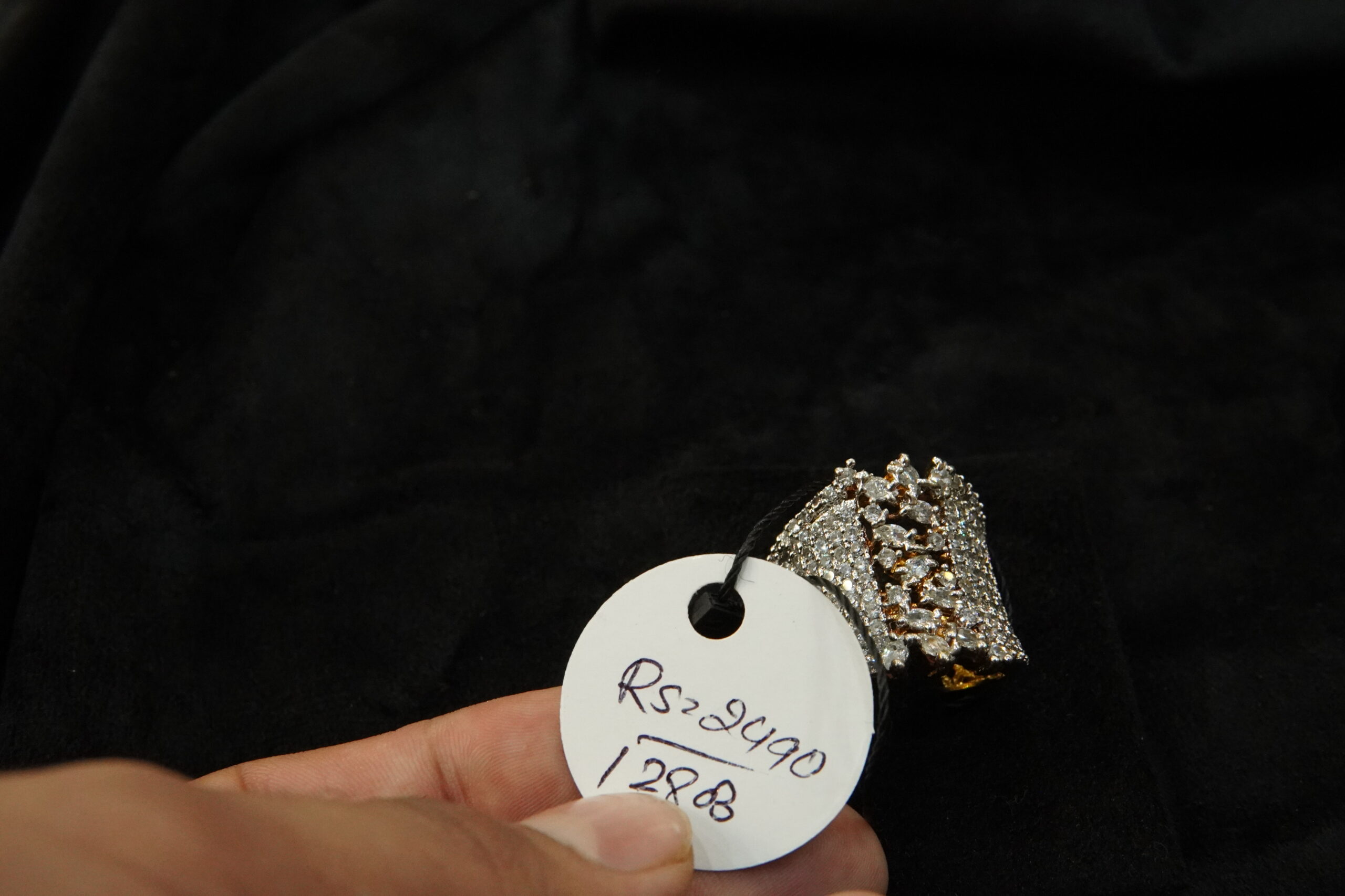 Rings with white stone - Image 6