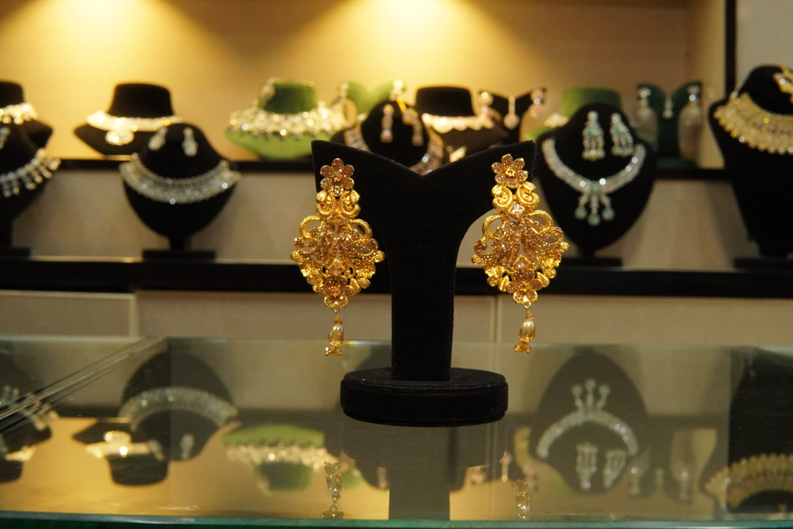 Earrings with white stones - Image 2