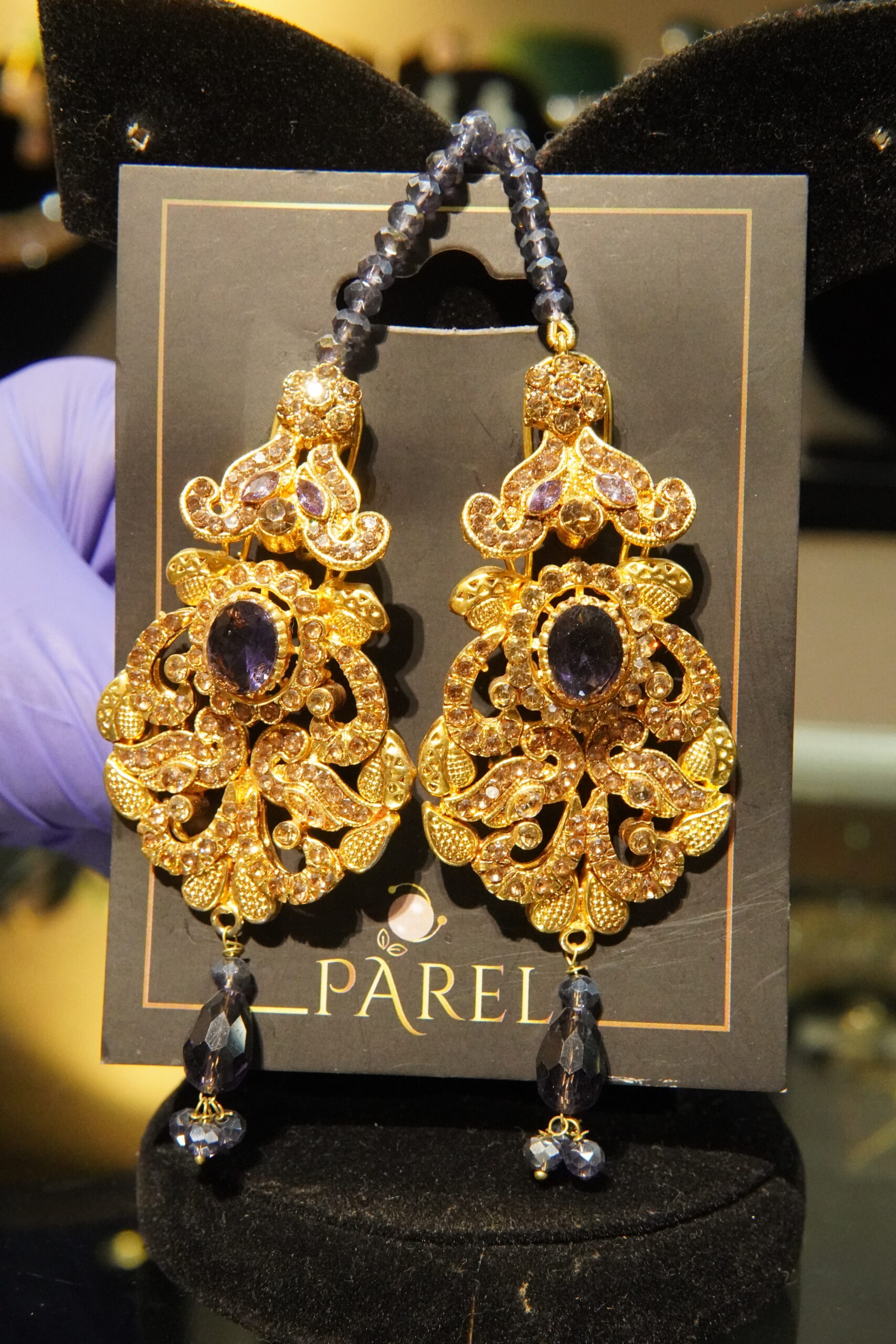 Earrings with blue stones - Image 2