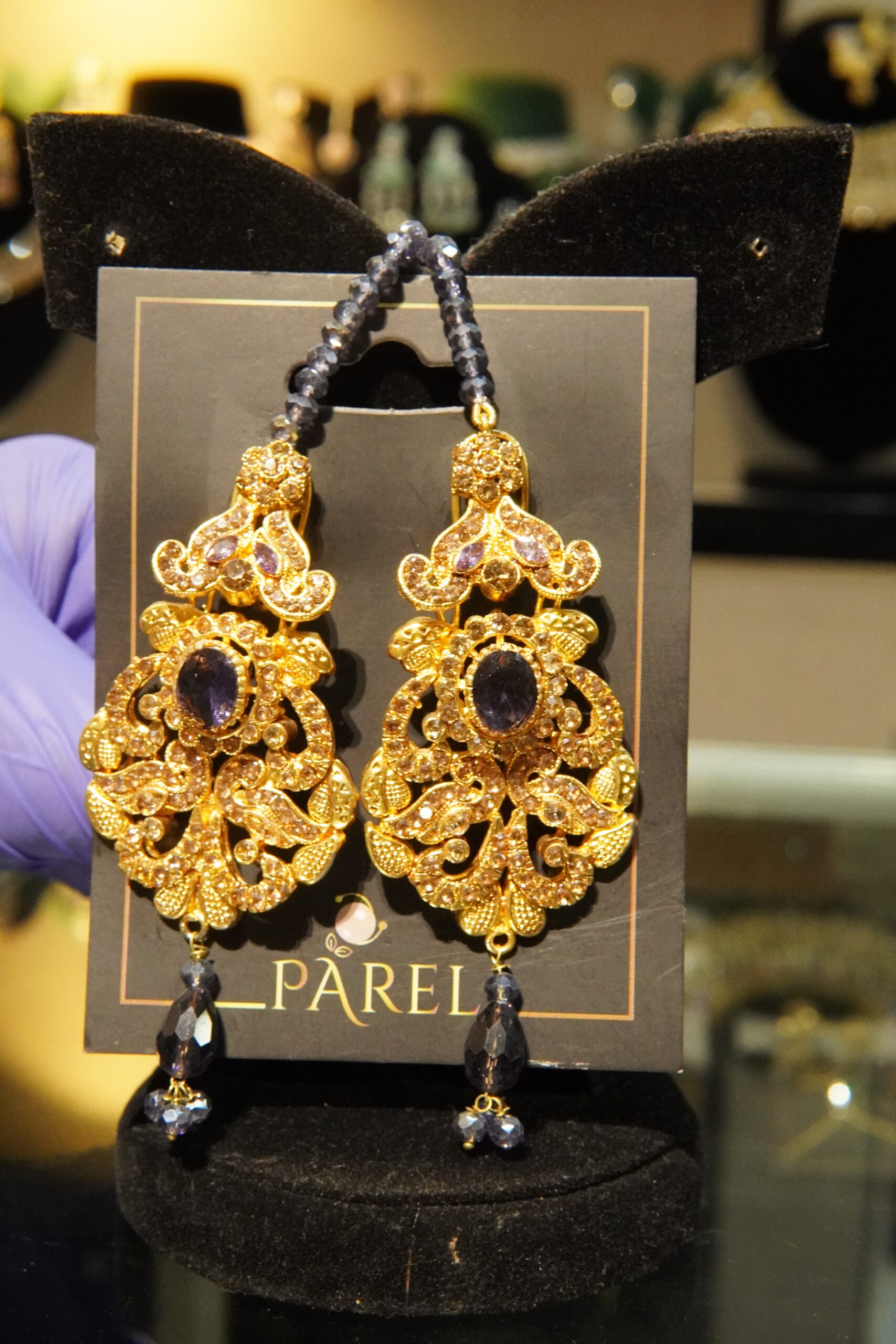 Earrings with blue stones - Image 3