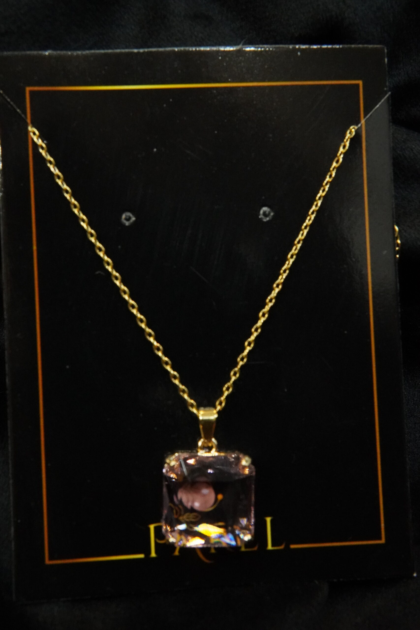 Premium Crystal Design Necklace - Image 2